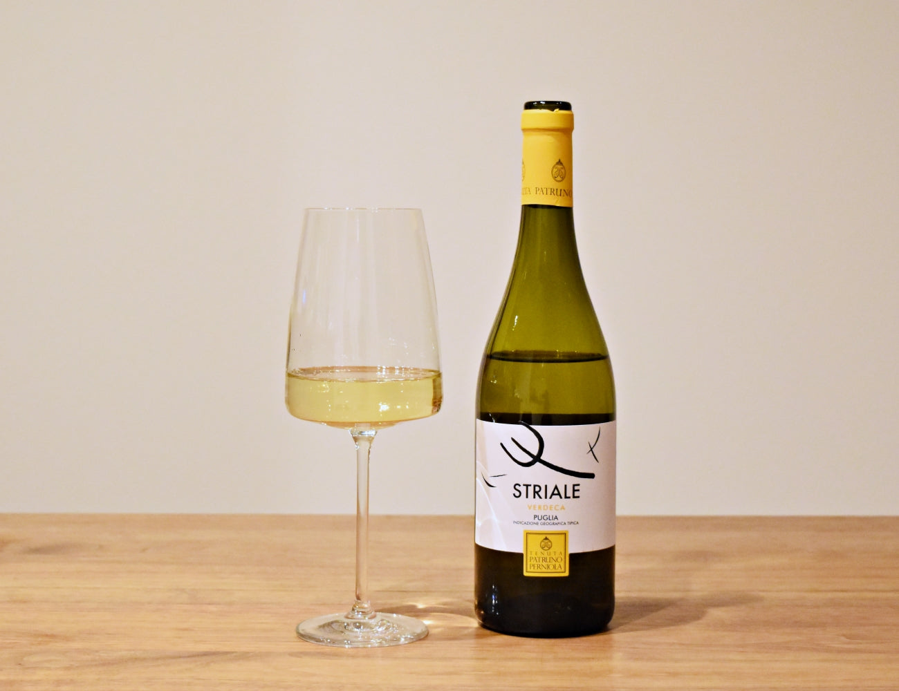 Striale(ストリアーレ) ヴェルデーカ 100% 白ワイン
